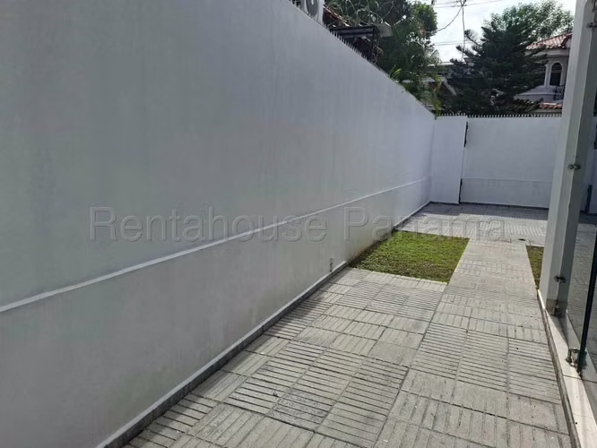 ALQUILO Casa Adosada en la Alameda, Betania. 175m2