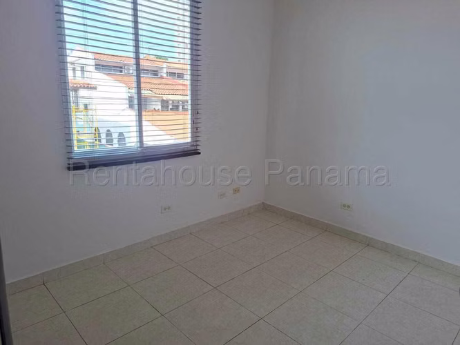 ALQUILO Casa Adosada en la Alameda, Betania. 175m2