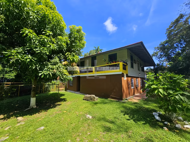 Venta de Casa con Enorme Patio en Diablo, Ancón. Precio Negociable - Imagen 2