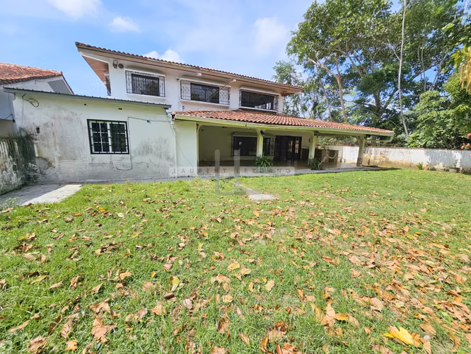 Venta Casa Unifamiliar Urbanización La Meseta - Las Cumbres. Haga una oferta