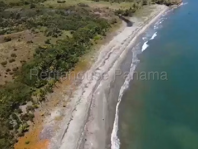 VENDO Terreno FRENTE AL MAR en Rio Indio Colon, 2 Hectareas