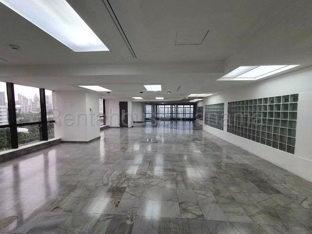 H3984GRR Venta de Oficina Comercial en Bellavista