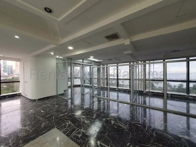 H3984GRR Commercial Office for Sale in Bellavista