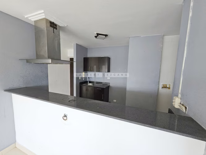 Vendo Apartamento en Macedonia Tower - El Ingenio. Haga una oferta - Imagen 9