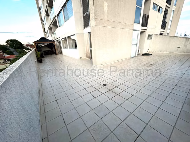 Apartamento en Venta en Villa Lucre.