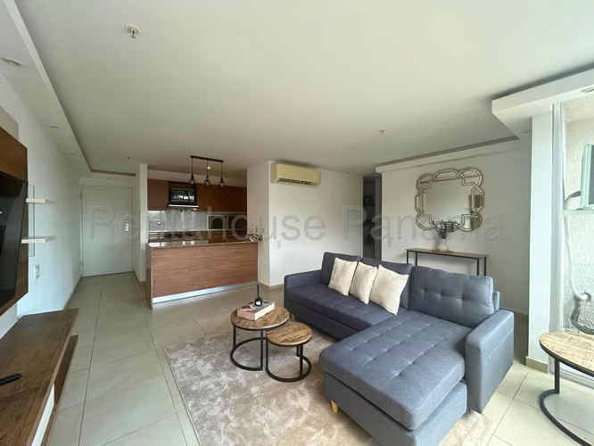 Apartamento en Venta en Villa Lucre.