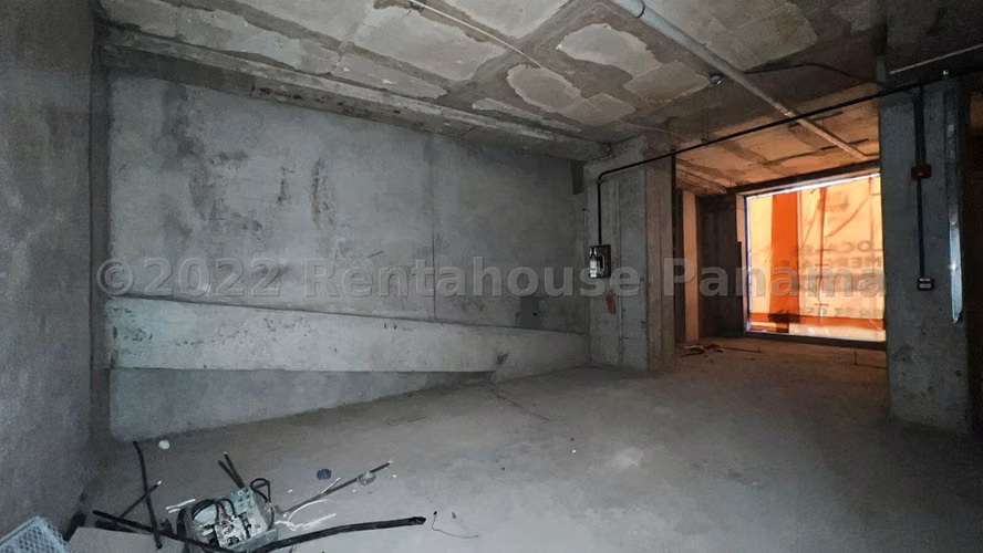 Venta de Local Comercial en Via España, Worldwide Plaza, (Solo Cliente Directo)