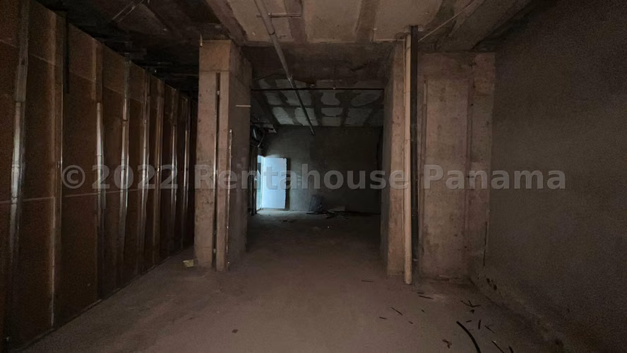 Venta de Local Comercial en Via España, Worldwide Plaza, (Solo Cliente Directo)