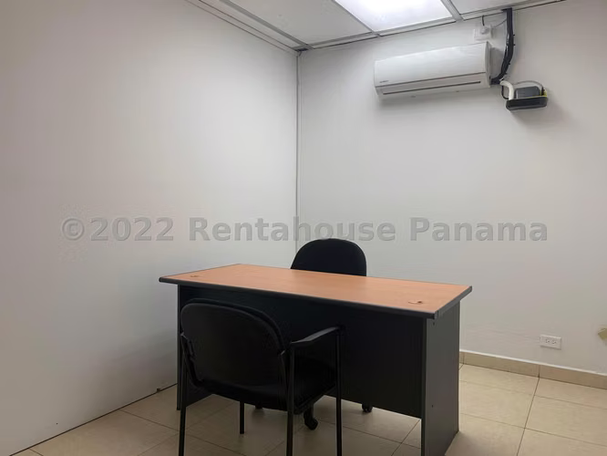 Venta de Oficina en Bellavista Edificio Universal EC
