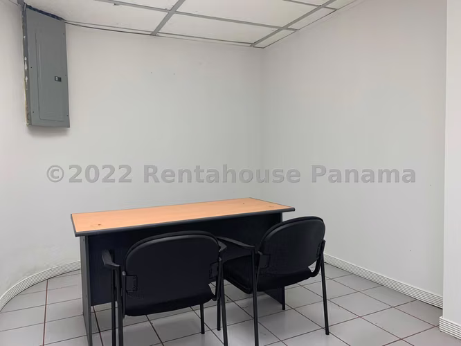 Venta de Oficina en Bellavista Edificio Universal EC