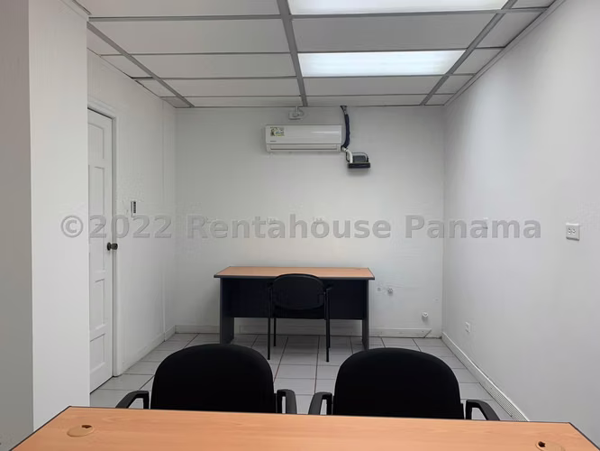 Venta de Oficina en Bellavista Edificio Universal EC