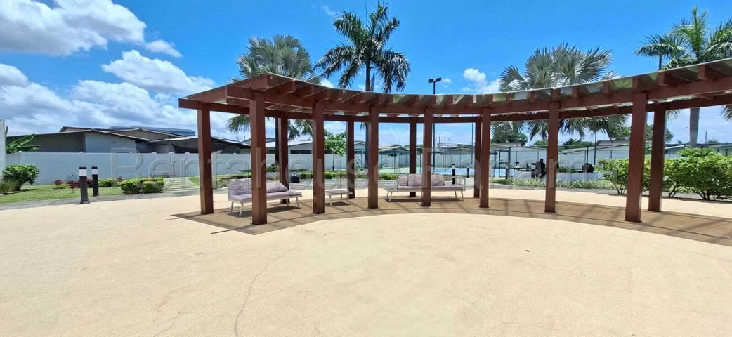Casa en Venta en Costa Sur JG