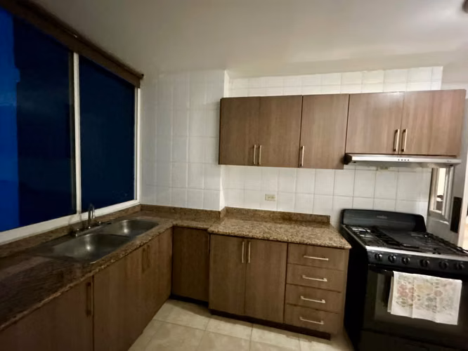 MT ALQUILO AMOBLADO EL CANGREJO 3 REC 3 BAÑOS 2 PARKING $1300 PH ATLANTIS - Imagen 7