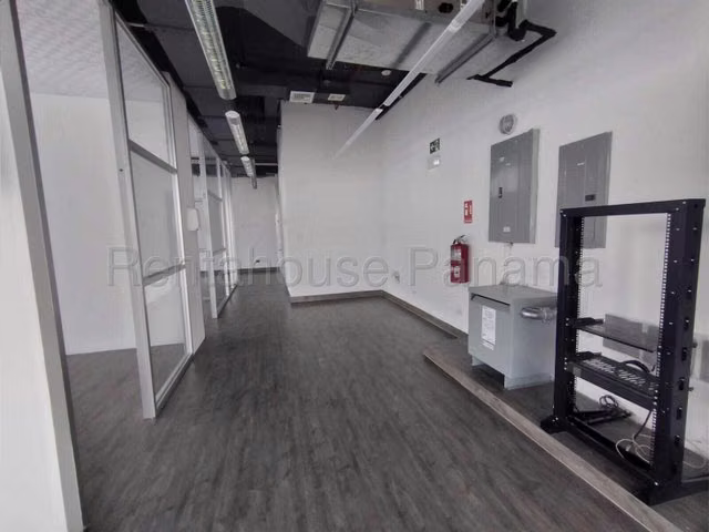 VENTA DE OFICINA EN SANTA MARIA - Imagen 8