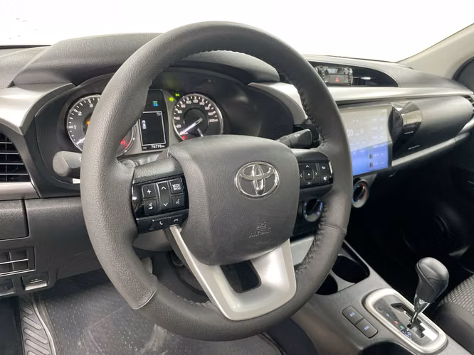 TOYOTA HILUX D/C - 2023 - PR-HILUX - Automarket