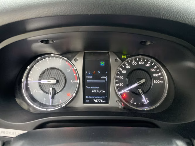 TOYOTA HILUX D/C - 2023 - PR-HILUX - Automarket
