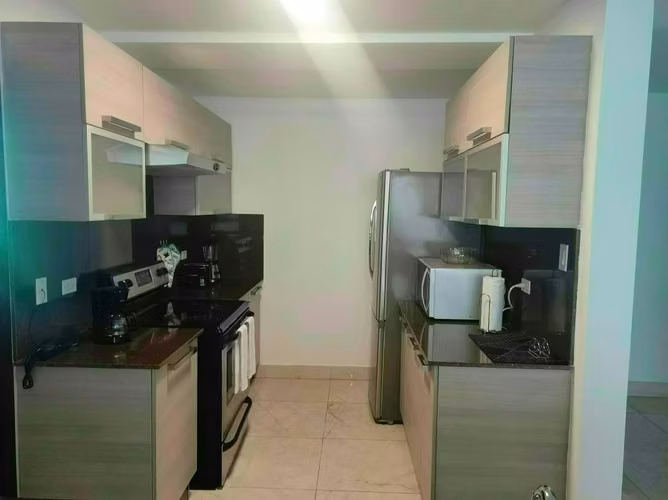 Venta - Apto Amoblado en PH Villa del Mar | Ave Balboa