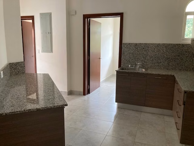 ALQUILER DE APARTAMENTO EN ALBROOK - Imagen 4