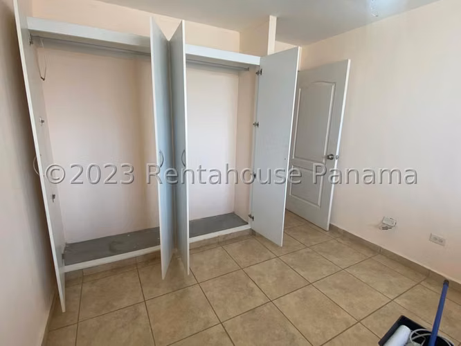 Venta de Casa en Brisas del Golf, Arraiján | 367.50 m² | Amplios Espacios