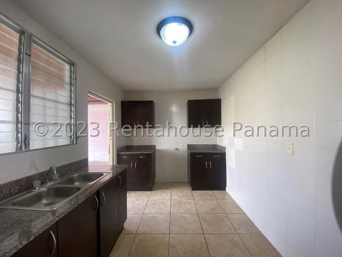 Venta de Casa en Brisas del Golf, Arraiján | 367.50 m² | Amplios Espacios