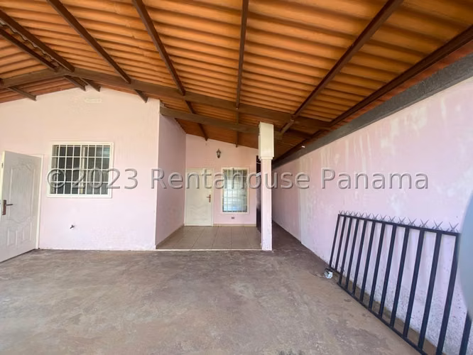 Venta de Casa en Brisas del Golf, Arraiján | 367.50 m² | Amplios Espacios