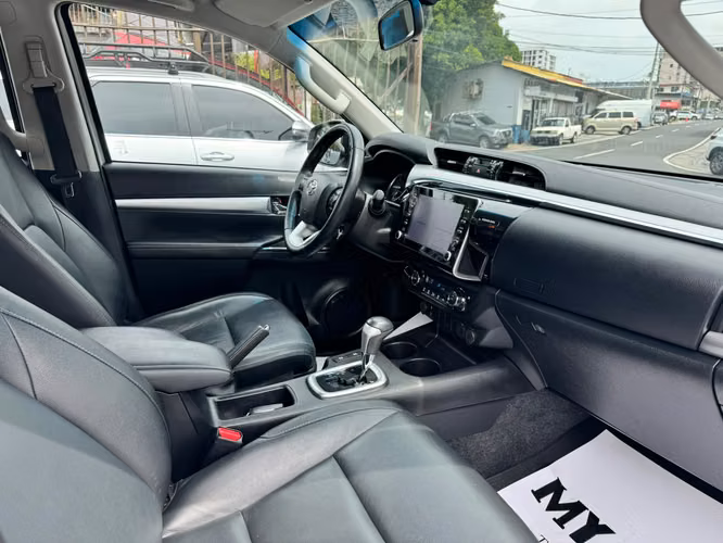 TOYOTA HILUX 2021 AUTOMATICO FULL EXTRAS - Imagen 12