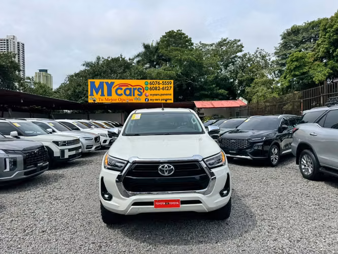TOYOTA HILUX 2021 AUTOMATICO FULL EXTRAS - Imagen 4
