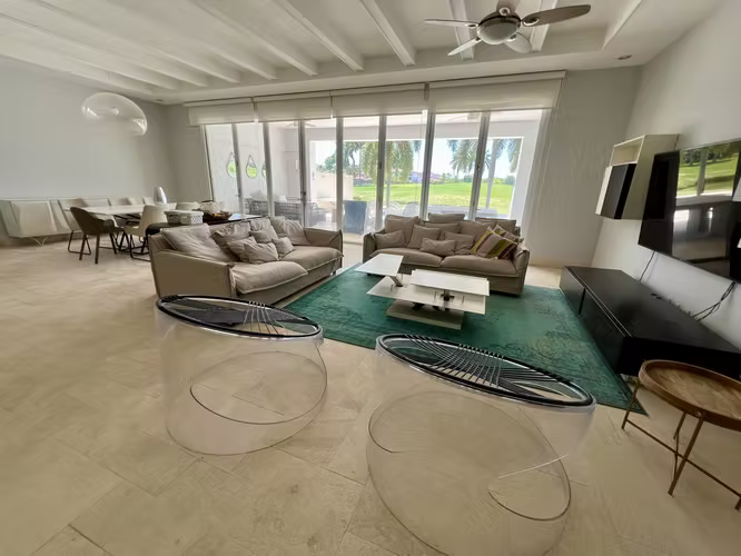 Belleza de casa en venta en Ocean Lake, Buenaventura - Imagen 2