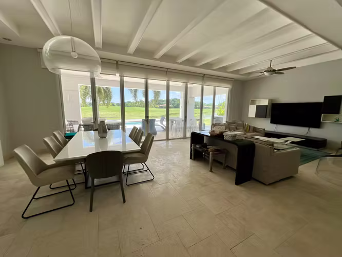 Belleza de casa en venta en Ocean Lake, Buenaventura - Imagen 4