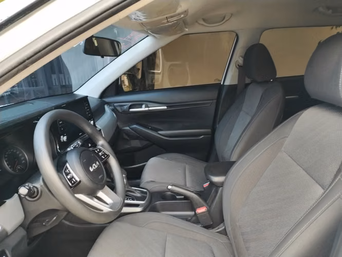 KIA SELTOS 2023 AUTOMÁTICA NEGOCIABLE - Imagen 6