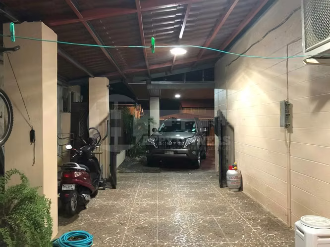 Venta de Casa Amoblada en Villas de Howard. MY