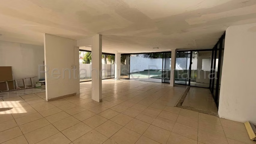 Alquiler Local Comercial en Obarrio IH27-2107 - Imagen 2