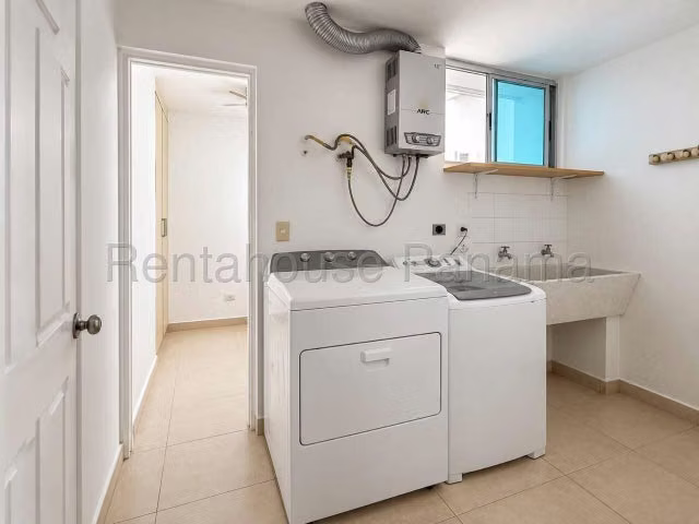Alquiler Apartamento en PH Costa View Costa del Este IH27-2132