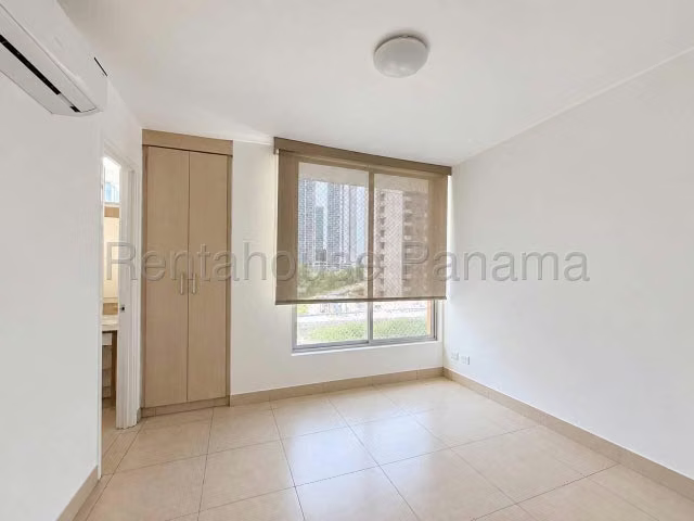 Alquiler Apartamento en PH Costa View Costa del Este IH27-2132