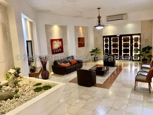 Alquiler Apartamento amoblado en Atlantis El Cangrejo IH27-2116