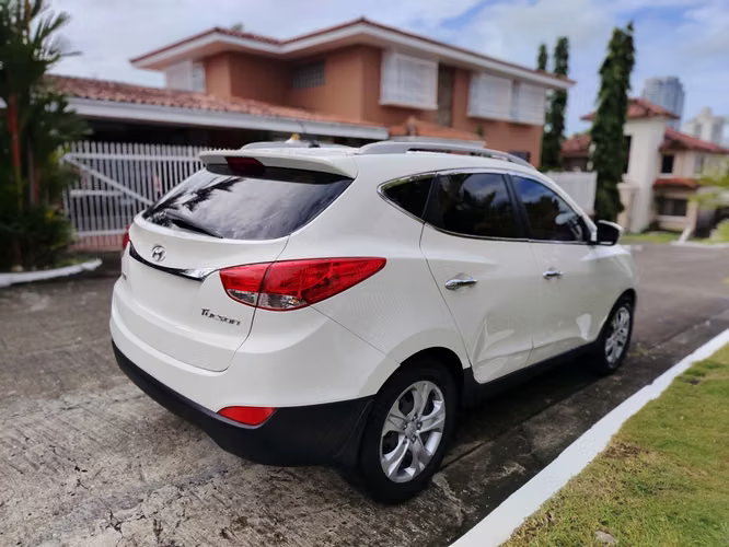 HYUNDAI TUCSON IX 2011 MANUAL NEGOCIABLE - Imagen 16