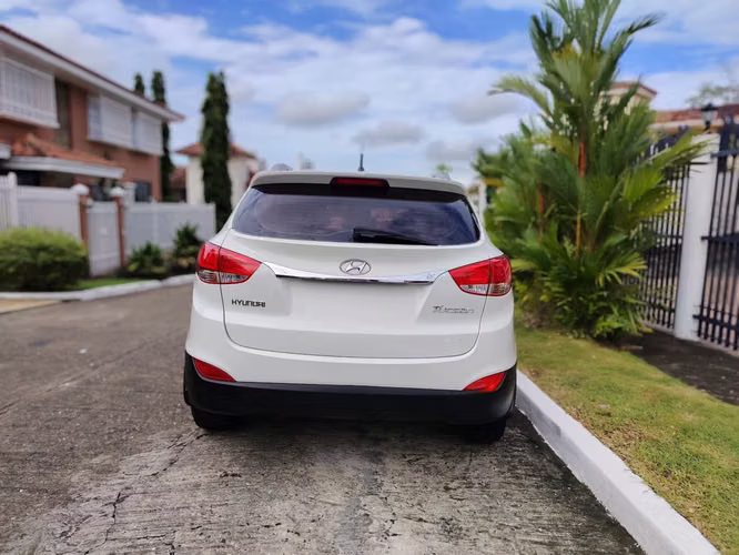HYUNDAI TUCSON IX 2011 MANUAL NEGOCIABLE - Imagen 13