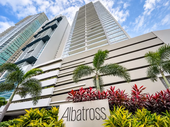 VENTA APARTAMENTO EN SANTA MARIA 339 m² PH ALBATROSS MLD