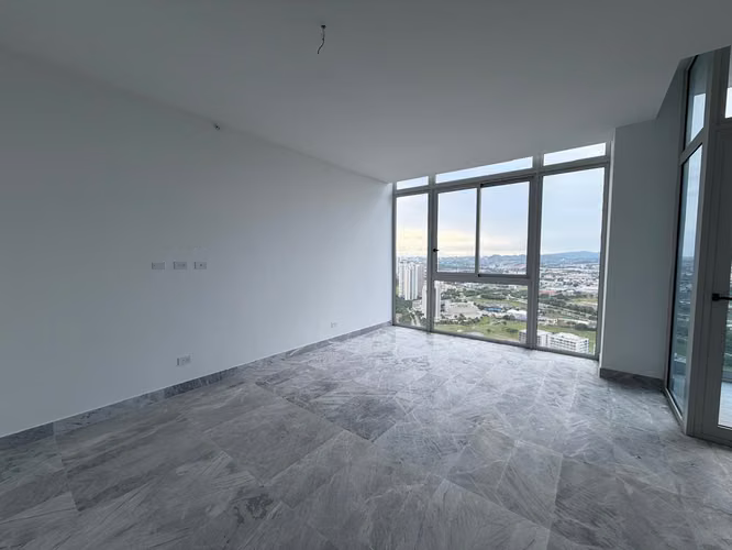VENDO PENTHOUSE EN SANTA MARIA PARA ESTRENAR 251M2