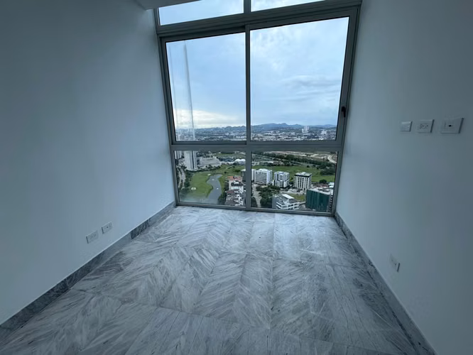 VENDO PENTHOUSE EN SANTA MARIA PARA ESTRENAR 251M2