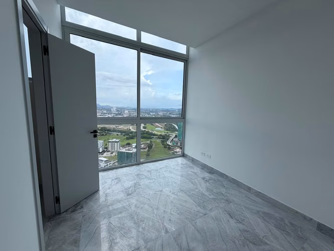 VENDO PENTHOUSE EN SANTA MARIA PARA ESTRENAR 251M2