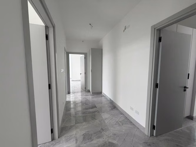 VENDO PENTHOUSE EN SANTA MARIA PARA ESTRENAR 251M2
