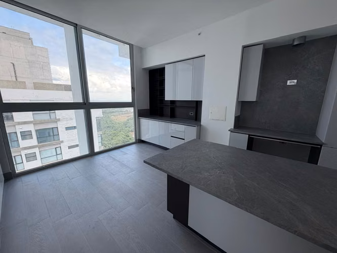 VENDO PENTHOUSE EN SANTA MARIA PARA ESTRENAR 251M2