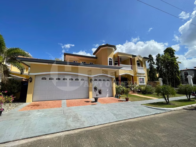Venta de casa en Rainforest Villas, Clayton. MY