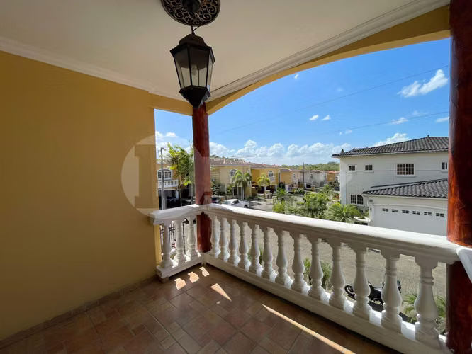 Venta de casa en Rainforest Villas, Clayton. MY