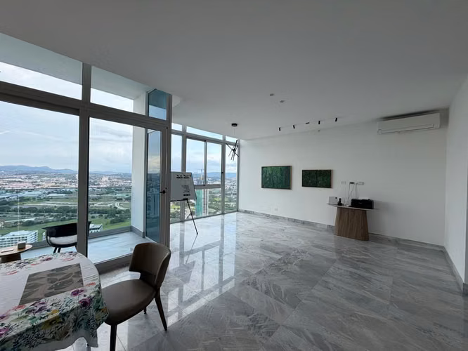 VENDO PENTHOUSE EN SANTA MARIA 253M2