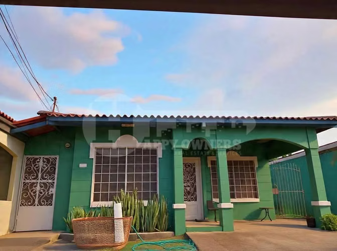 Alquiler de casa en Don Bosco. MY