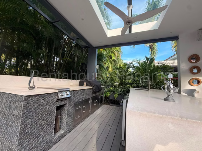 ALQUILO Casa de Lujo con Piscina  en Fairway Santa Maria 733m2 - Imagen 10