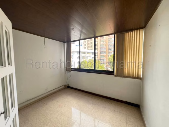 Se Vende Apartamento en El Cangrejo DPA27-2161