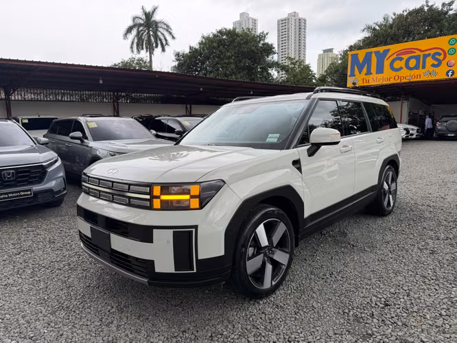 HYUNDAI SANTAFE 2025 IMPECABLE COMO NUEVO